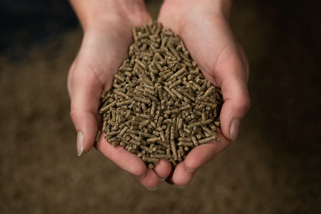 24-1659 - Pure Feed - Raw Ingreidents-26.webp